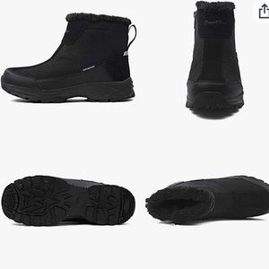 Women’s snow boots size 8 (new)